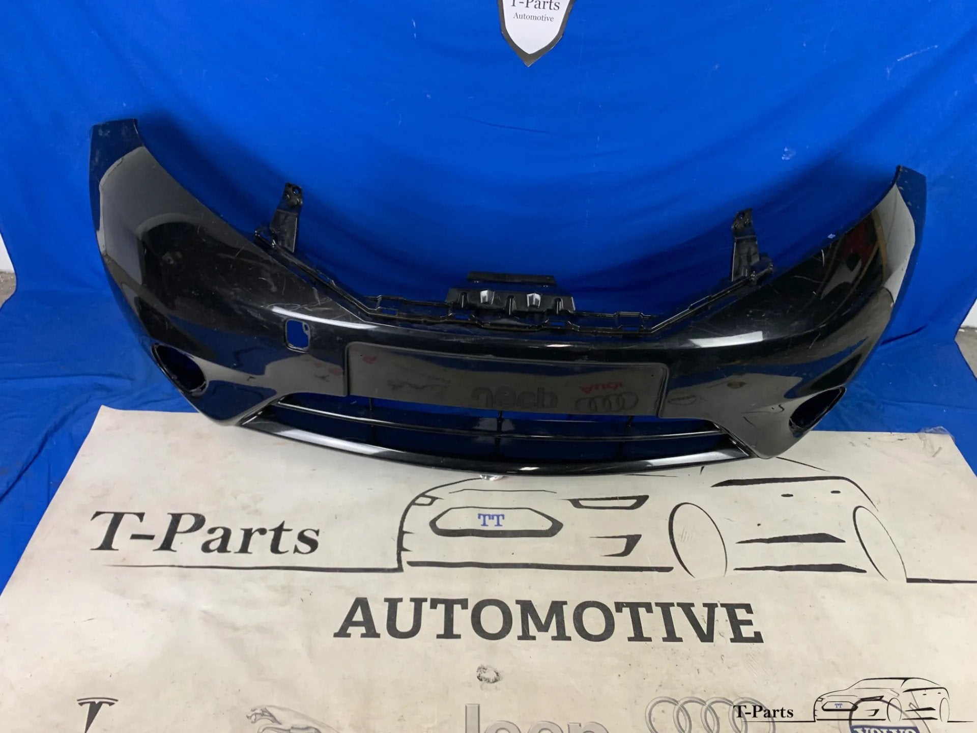 Nissan note voorbumper origineel bumper, Voor, Takashima 1-chome 1-1
220-8686  Yokohama, Ophalen of Verzenden, Bumper