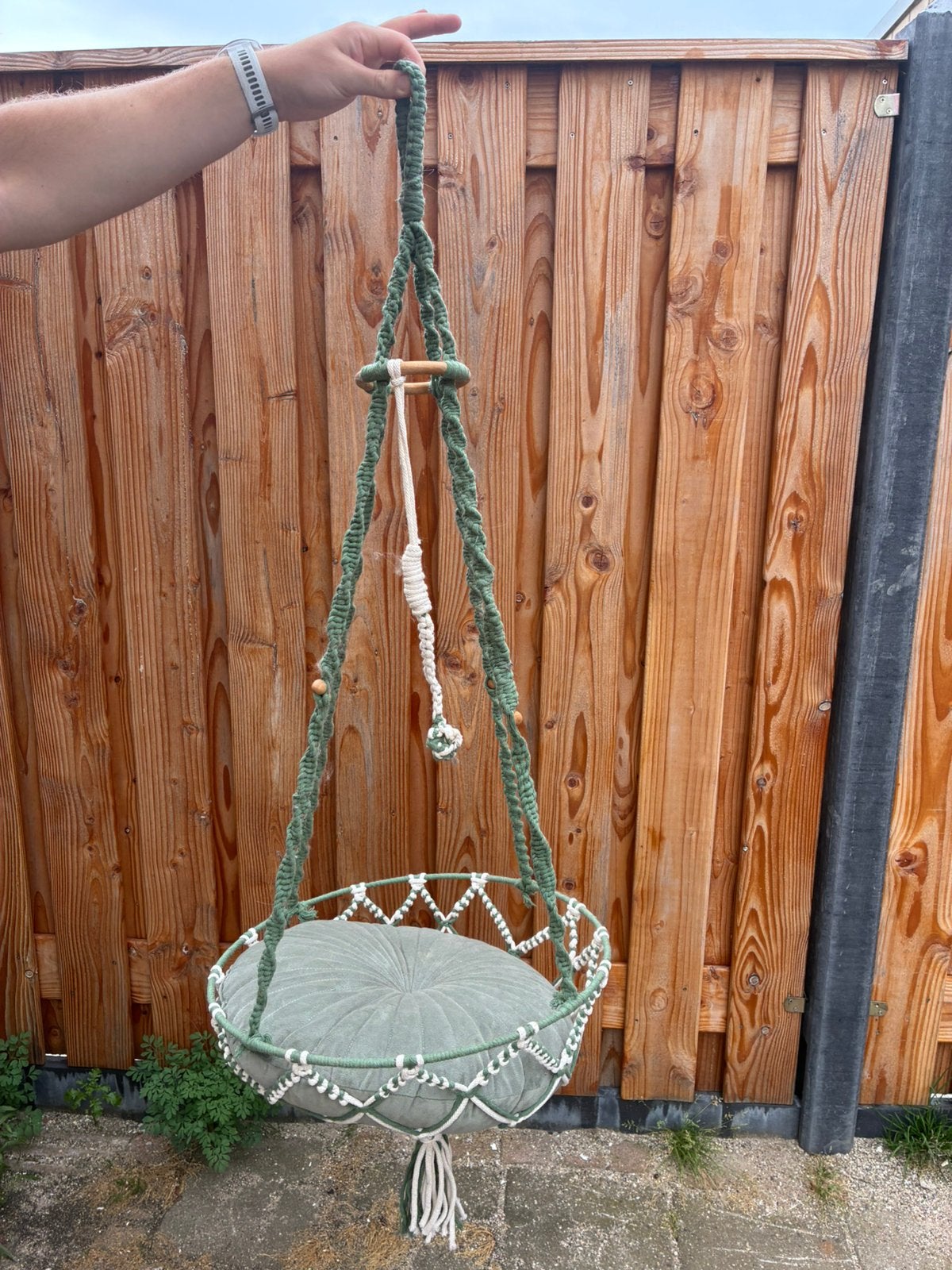 Kattenhangmandje, Ophalen, Zo goed als nieuw