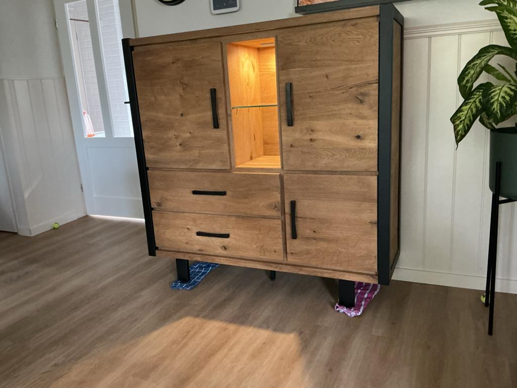 kast met metalen frame en lades, Huis en Inrichting, 100 tot 150 cm, 100 tot 150 cm, Ophalen of Verzenden, Zo goed als nieuw