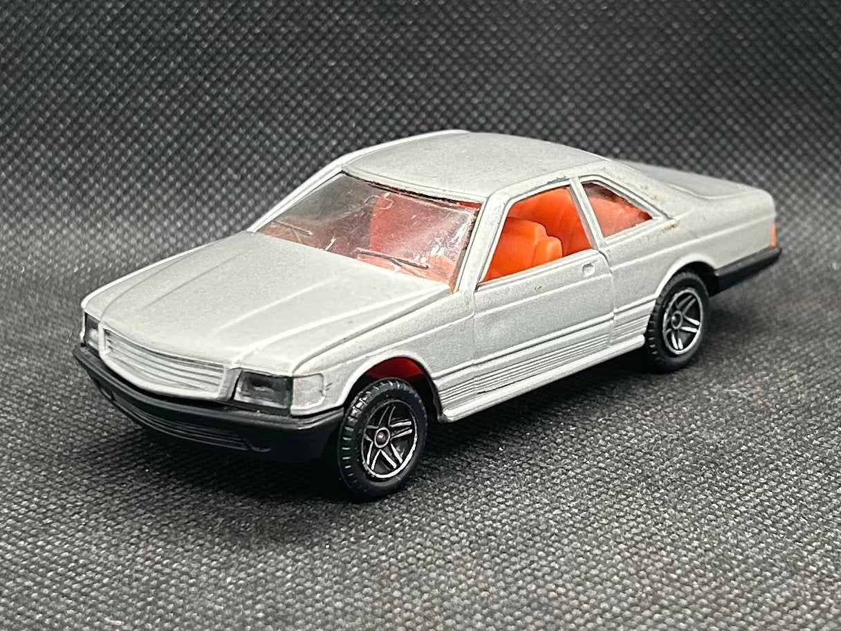 Guisval Mercedes Benz 500 SEC 1:43, Hobby en Vrije tijd, Verzenden, Zo goed als nieuw, Auto, Overige merken