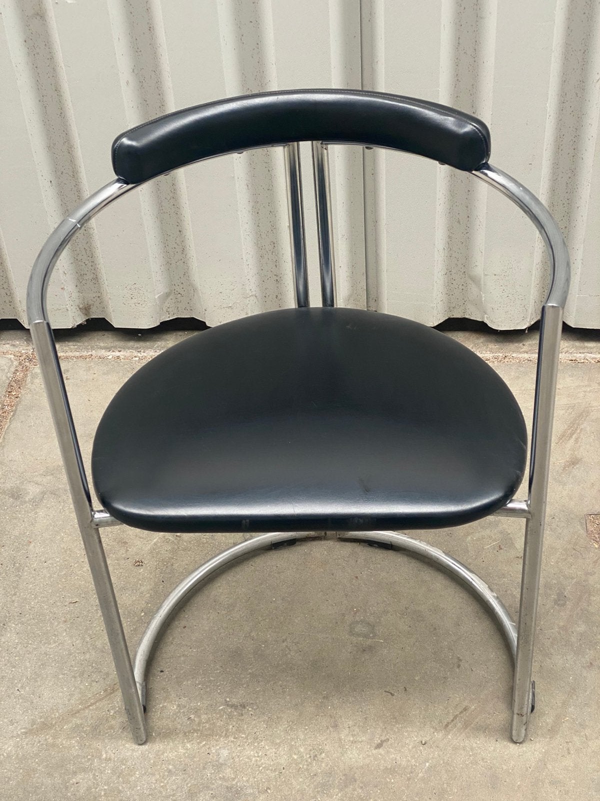 Italiaanse design stoel - Arredo Paderno, Huis en Inrichting, Stoelen, Ophalen, Gebruikt, Zwart, Leer