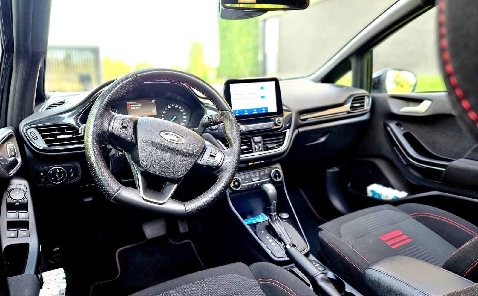 Ford Fiësta 1.0 Ecoboost Hybrid 125pk ST Line Pano Keyless, Zwart, Bedrijf, 19 km/l, Hybride Elektrisch/Benzine