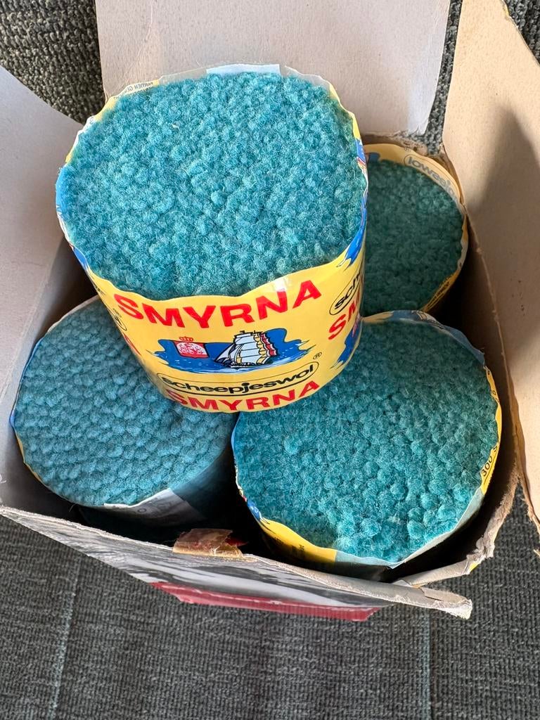 Smyrna wol cupjes Scheepjes aquablauw 21 cupjes, Hobby en Vrije tijd, Breien en Haken, Ophalen of Verzenden, Zo goed als nieuw