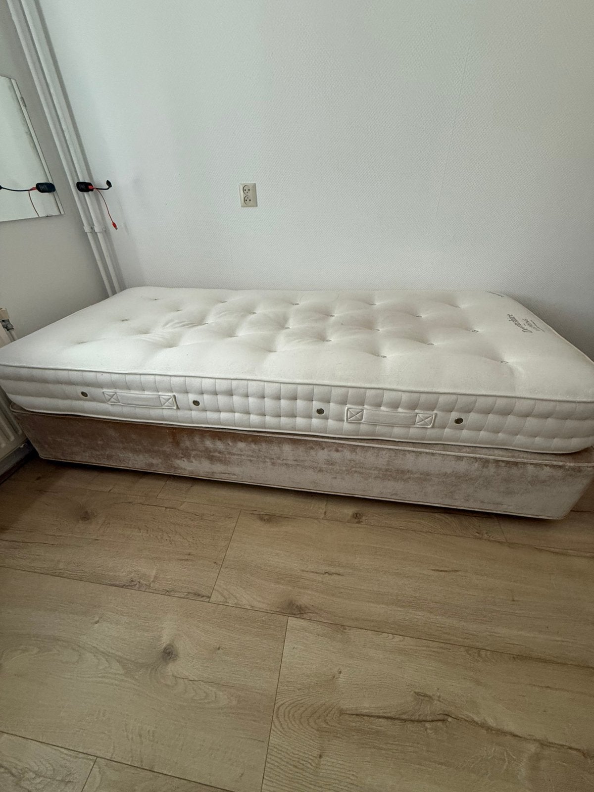 Te koop: VI spring Devonshire luxe boxspring- 90x200 cm, Ophalen, Zo goed als nieuw, Eenpersoons, 90 cm
