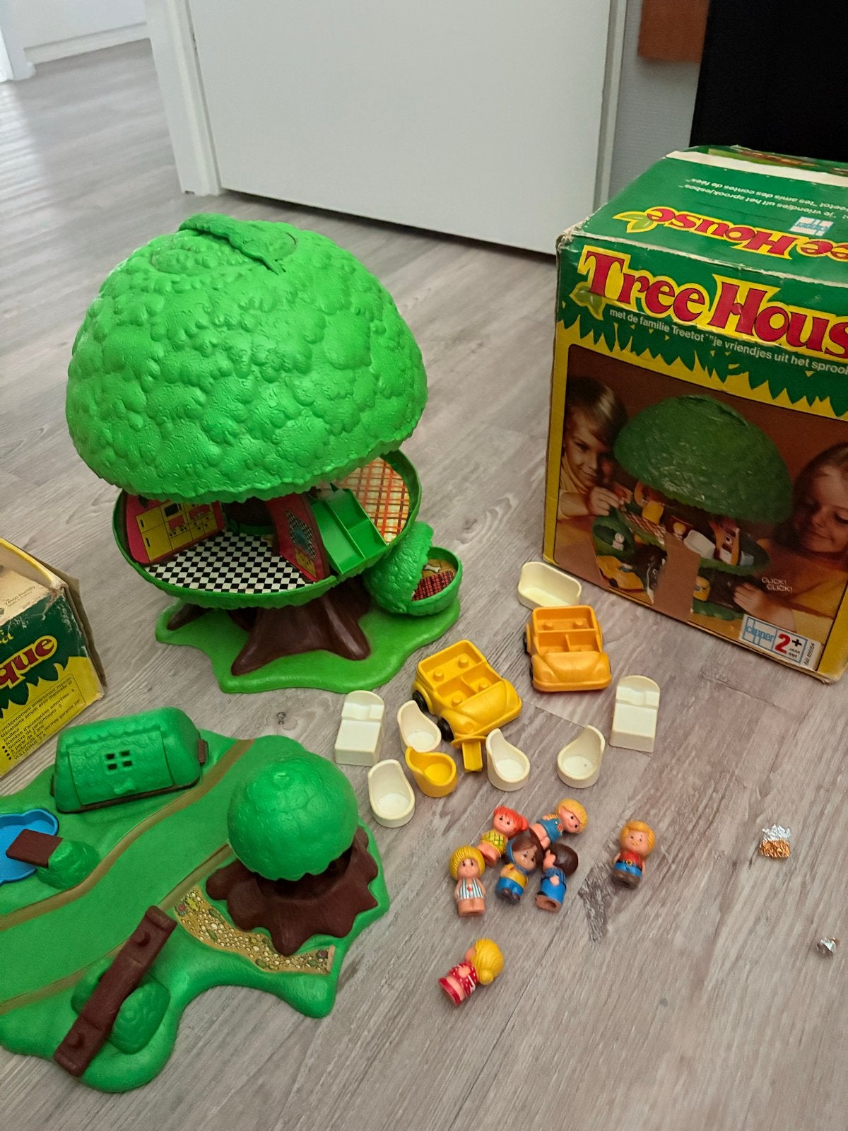 Jaren 70 Vintage Tree House met figuren en accessoires, Ophalen of Verzenden, Gebruikt, Jongen of Meisje