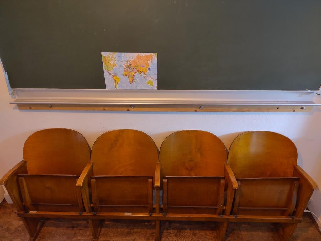 Kerkbank uit Pomona kerk, Antiek en Kunst, Antiek | Meubels | Stoelen en Banken, Ophalen