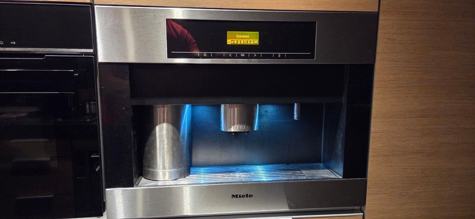 Miele CVA 5065 Inbouw Koffiezetapparaat, Ophalen, Afneembaar waterreservoir, Gebruikt, 10 kopjes of meer