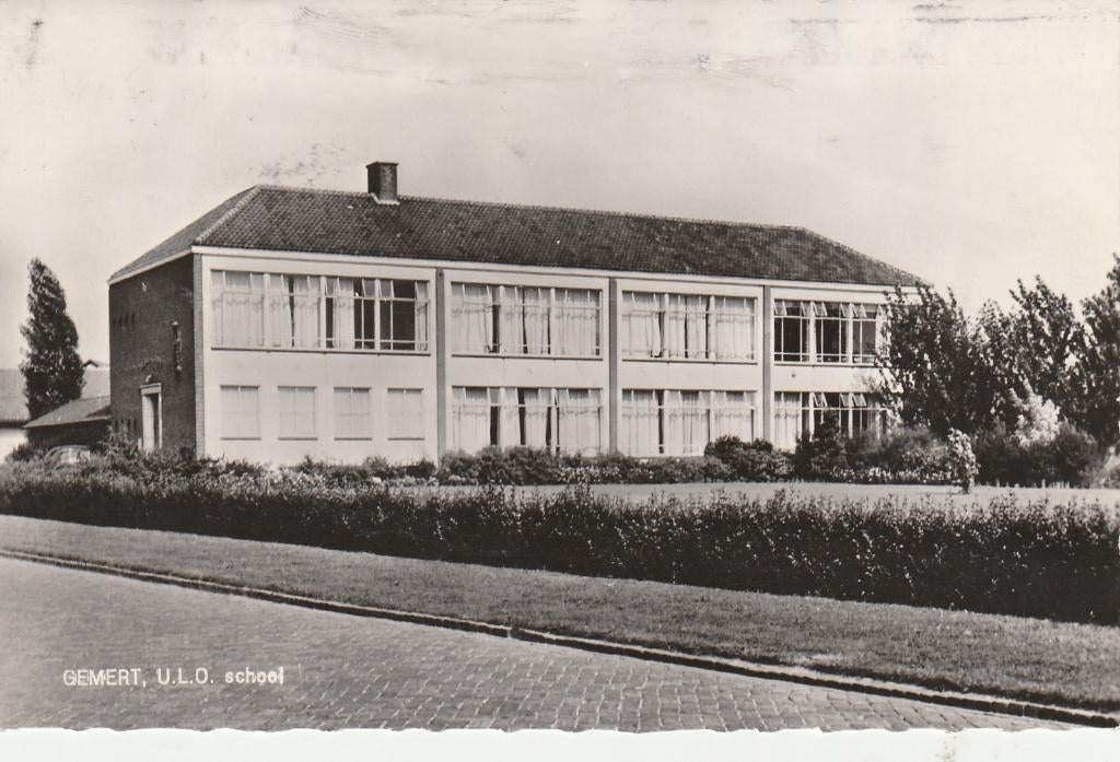 Gemert (N.Br.) - U.L.O. school., Verzamelen, Ansichtkaarten | Nederland, Ophalen of Verzenden, 1960 tot 1980, Ongelopen, Noord-Brabant