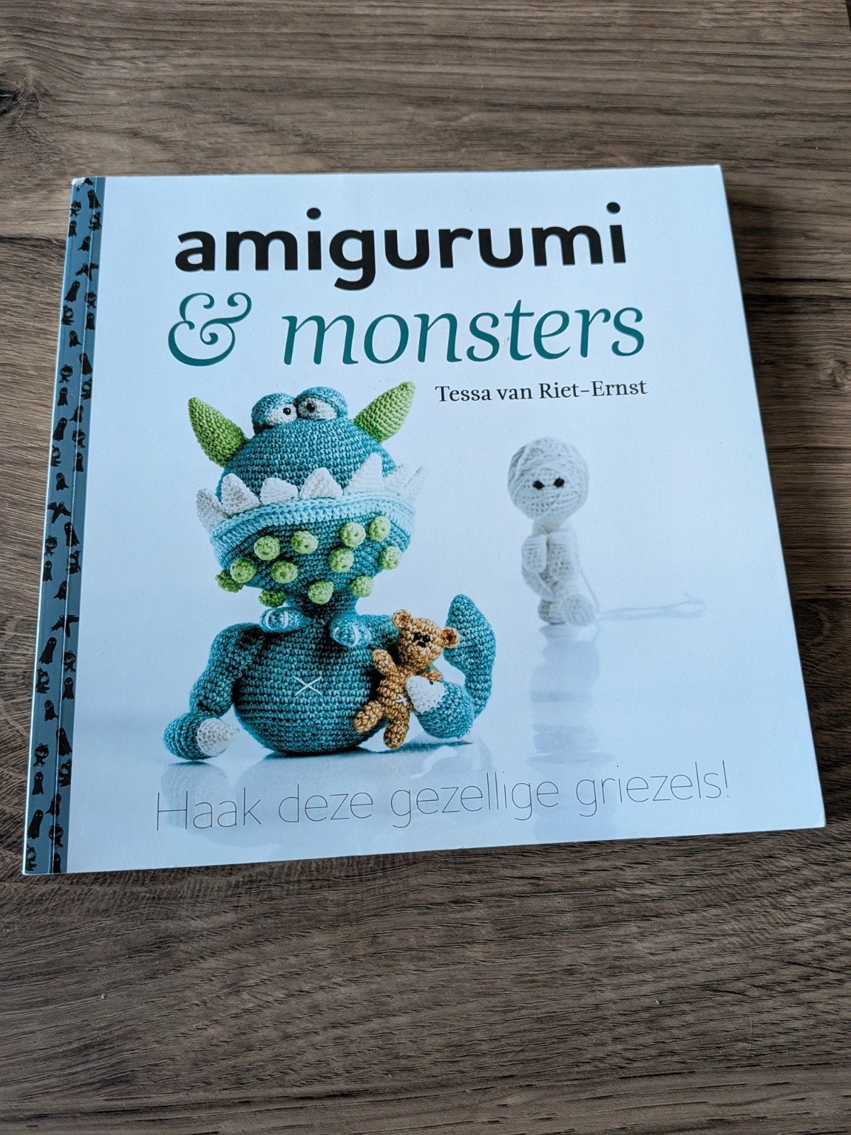 Amigurumi & Monsters - Haak deze gezellige griezels!, Boeken, Hobby en Vrije tijd, Ophalen of Verzenden, Zo goed als nieuw, Breien en Haken