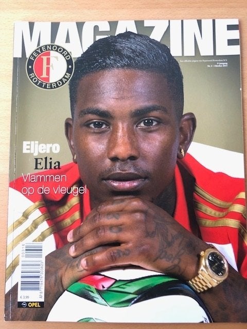 Feyenoord jaaroverzicht, magazine's, VI Pelle en dvd's 2x., Verzamelen, Sportartikelen en Voetbal, Ophalen of Verzenden, Zo goed als nieuw