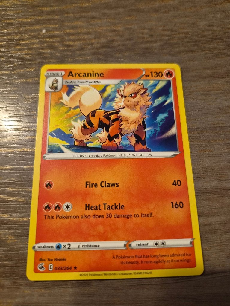 Pokémon Kaart Arcanine 033/264 - Fusion Strike, Ophalen of Verzenden, Zo goed als nieuw, Losse kaart