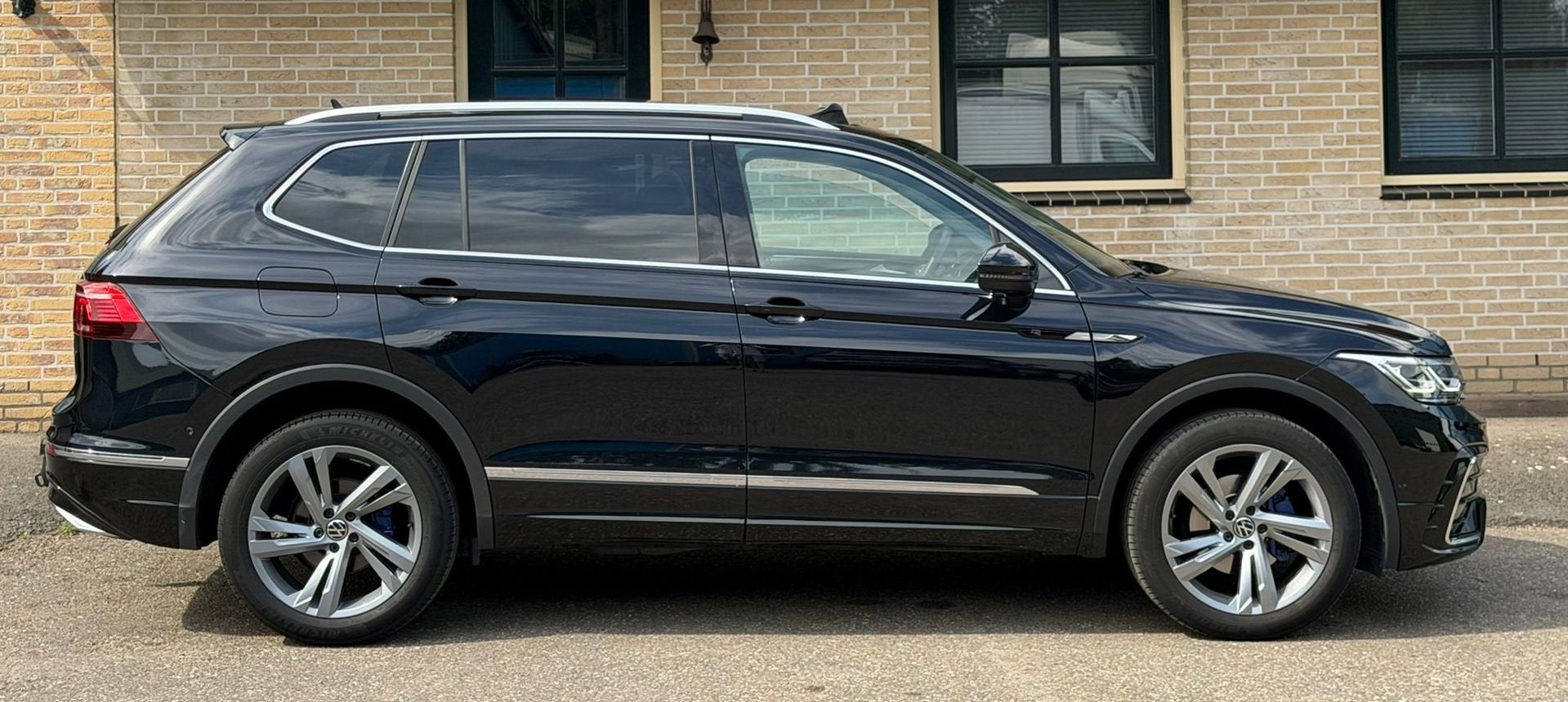 Volkswagen Tiguan Allspace 1.4 TSI R-Line 7p. PANO |CAM|LEDE, 15 km/l, Euro 6, 4 cilinders, 150 pk