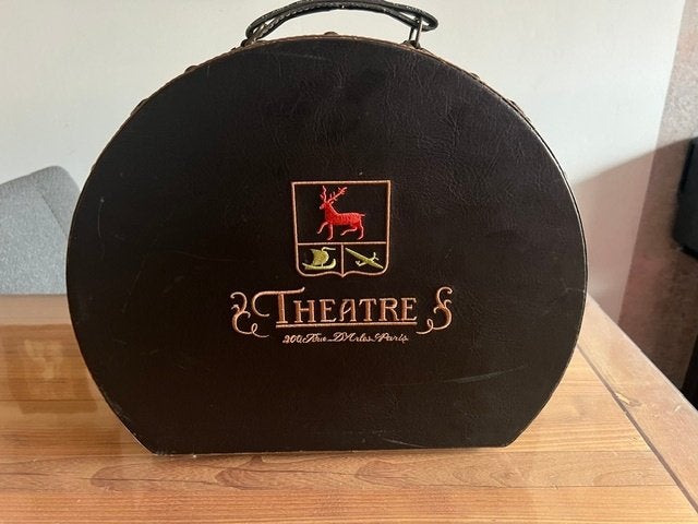 hoedendoos hoedenkoffer vintage theater, Ophalen