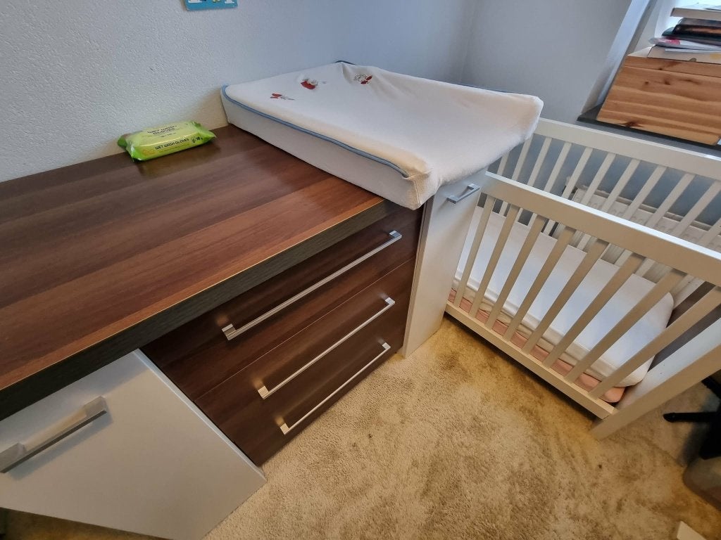 Babykamer Set: Ledikant + Ruime Commode & Accessoires, Ophalen, Gebruikt, Ledikant
