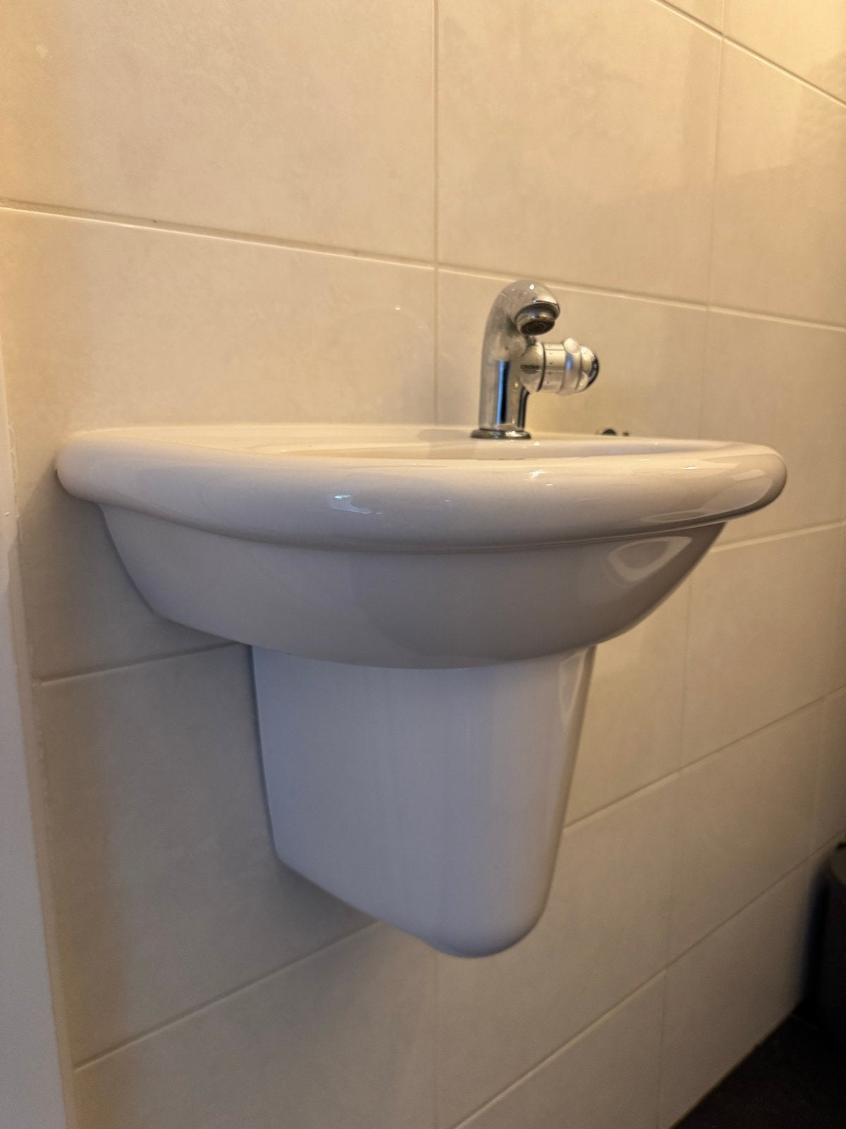 Fonteintje met Grohe kraan - Camee/Crème, Ophalen, Gebruikt, Chroom, Wastafel