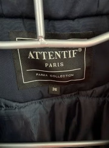 Donkerblauwe jas van Attentif Paris, maat 36 (S), Blauw, Ophalen of Verzenden, Zo goed als nieuw, Attentif paris