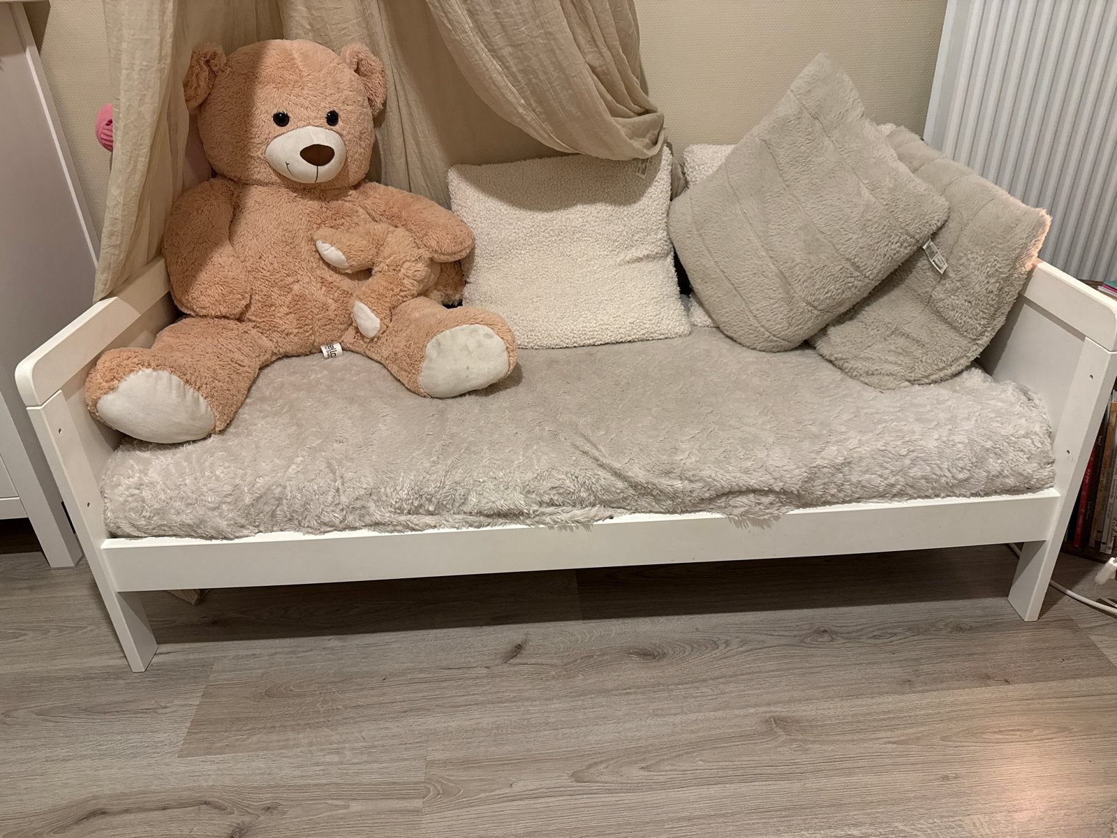Peuterbed wit, Kinderen en Baby's, Ophalen, Gebruikt, 70 tot 85 cm, 140 tot 160 cm