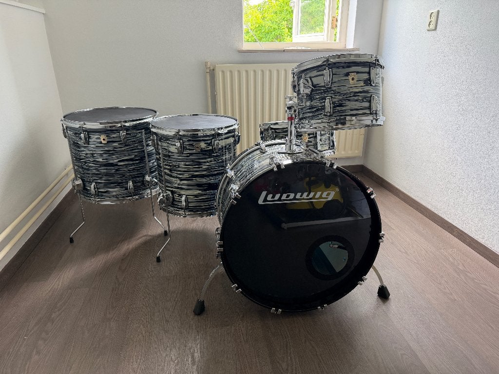 Ludwig Classic Maple black bowling ball oyster, Muziek en Instrumenten, Drumstellen en Slagwerk, Ophalen, Zo goed als nieuw, Ludwig