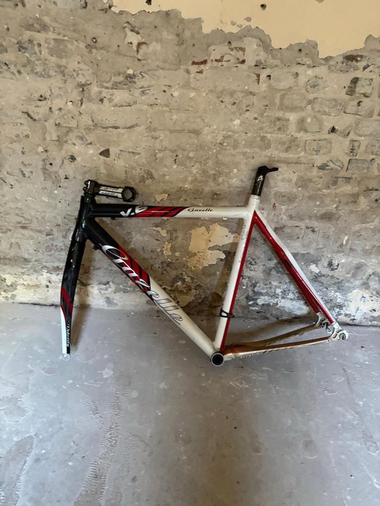 Gazelle racefiets vederlicht frame met voorvork, Ophalen, Gebruikt