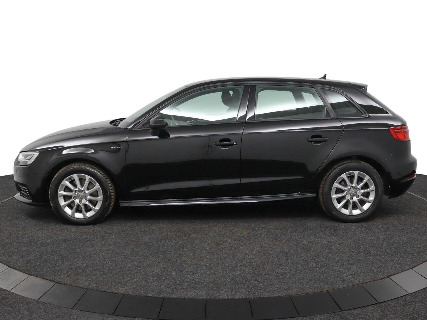 Audi A3 Sportback 1.4 e-tron Sport Pro Line plus Adaptive Cr, Gebruikt, Euro 6, 4 cilinders, 150 pk