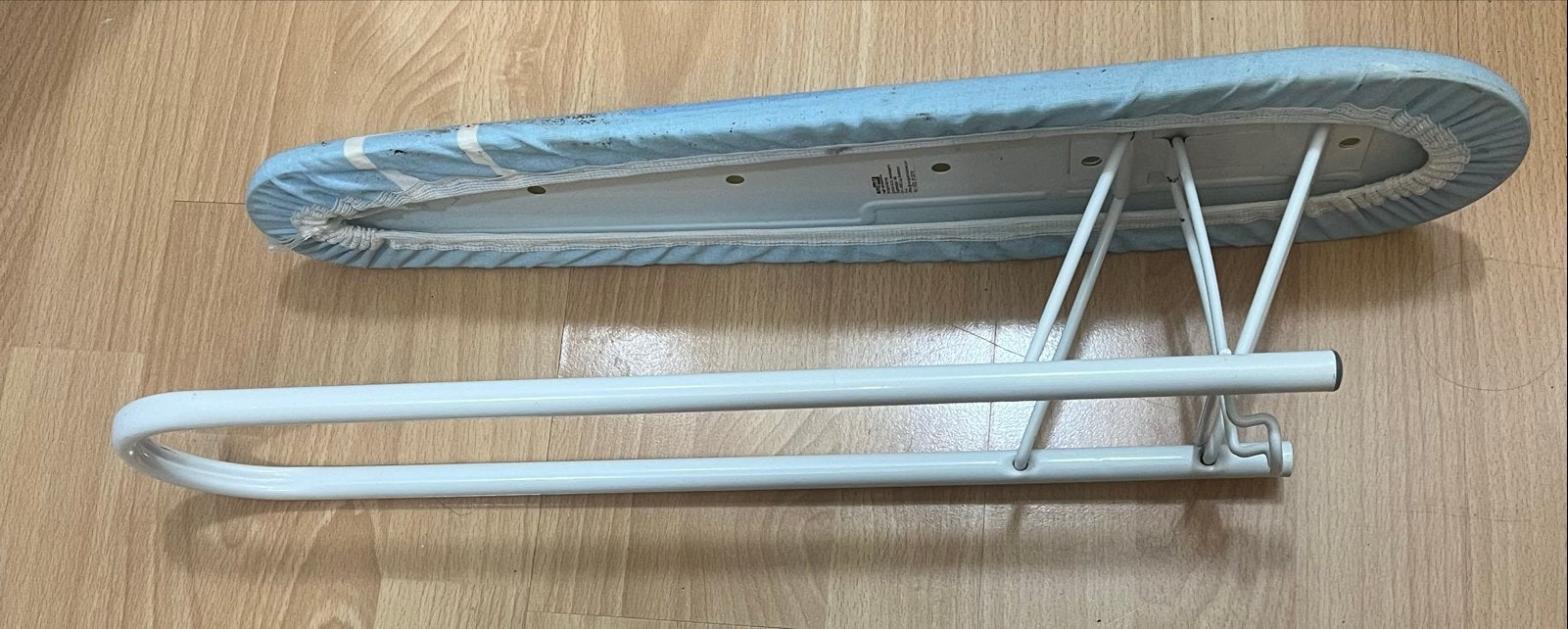 Compacte tafelstrijkplank - ideaal voor kleine ruimtes, Ophalen of Verzenden, Gebruikt