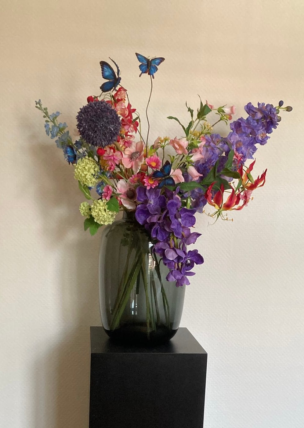 Zijde kunstbloemen in vaas, Binnen, Ophalen of Verzenden, Meerkleurig, Nieuw