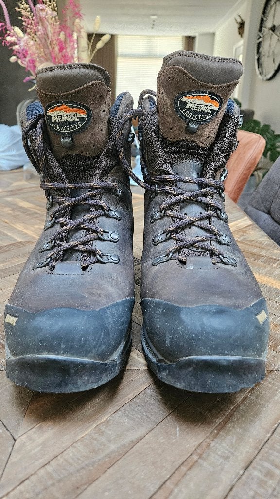 bergschoenen, Ophalen of Verzenden, Zo goed als nieuw, Schoenen