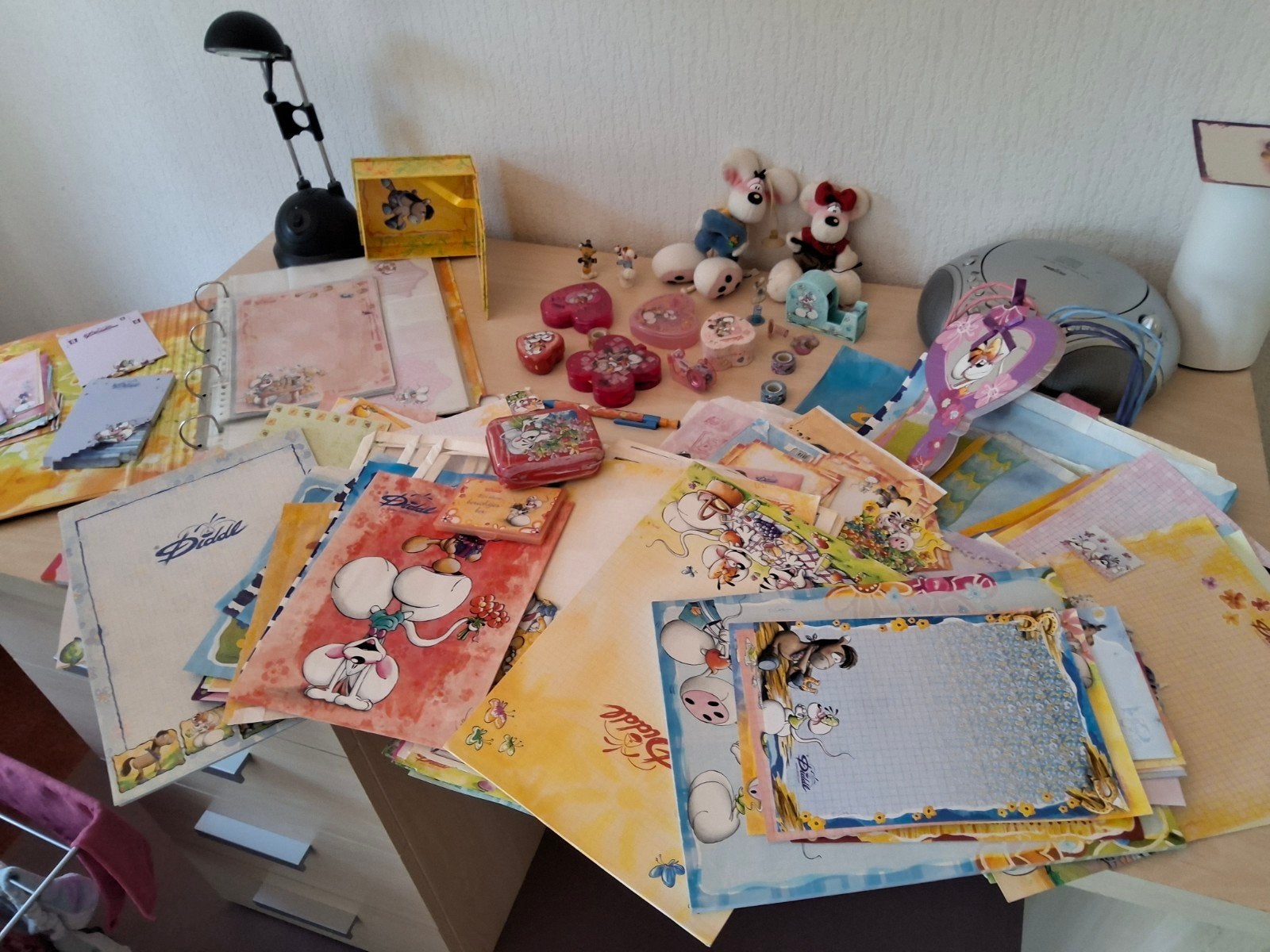 Grote Diddl verzameling: papier, beeldjes, knuffels en meer, Ophalen of Verzenden, Verschillende figuren, Gebruikt, Beeldje of Figuurtje