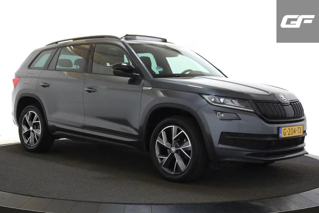 Skoda Kodiaq 1.5 TSI Sportline Pano Canton Memory ACC Camera, Auto's, Skoda, 4 cilinders, 1481 kg, Origineel Nederlands, Bedrijf