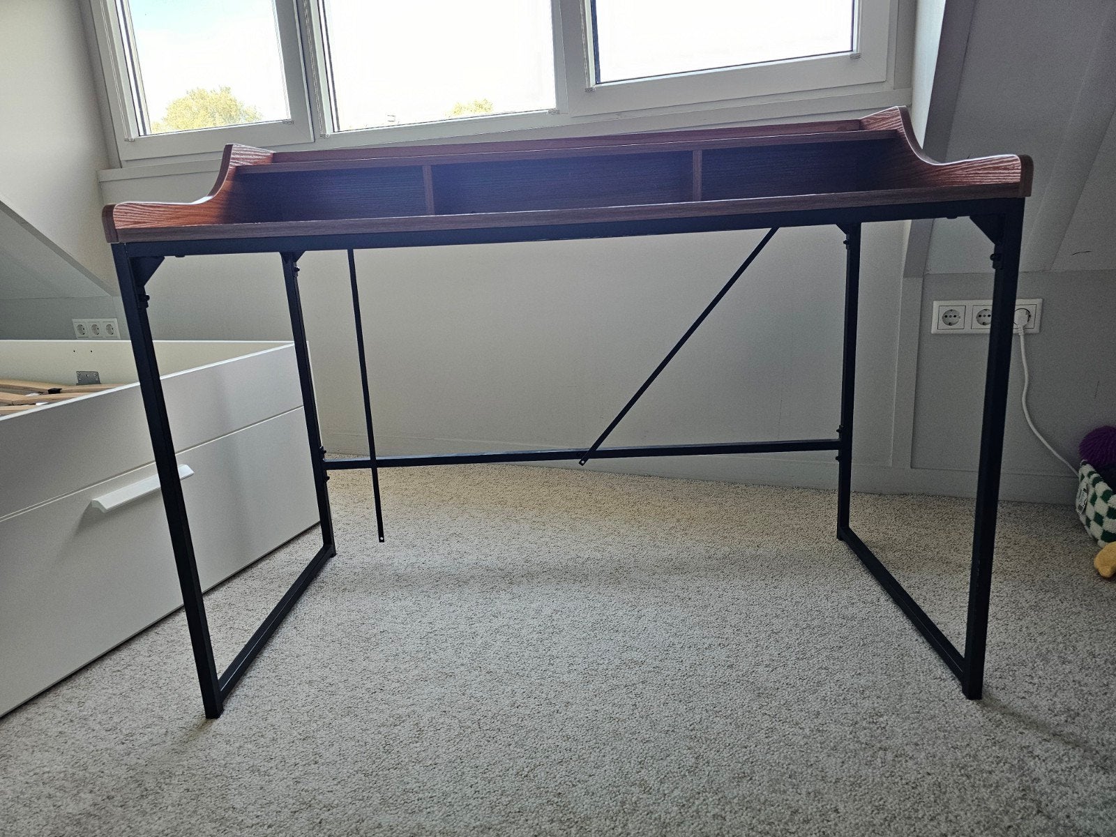 Bureau, Huis en Inrichting, Bureaus, Ophalen, 120 cm, Bruin, Zo goed als nieuw