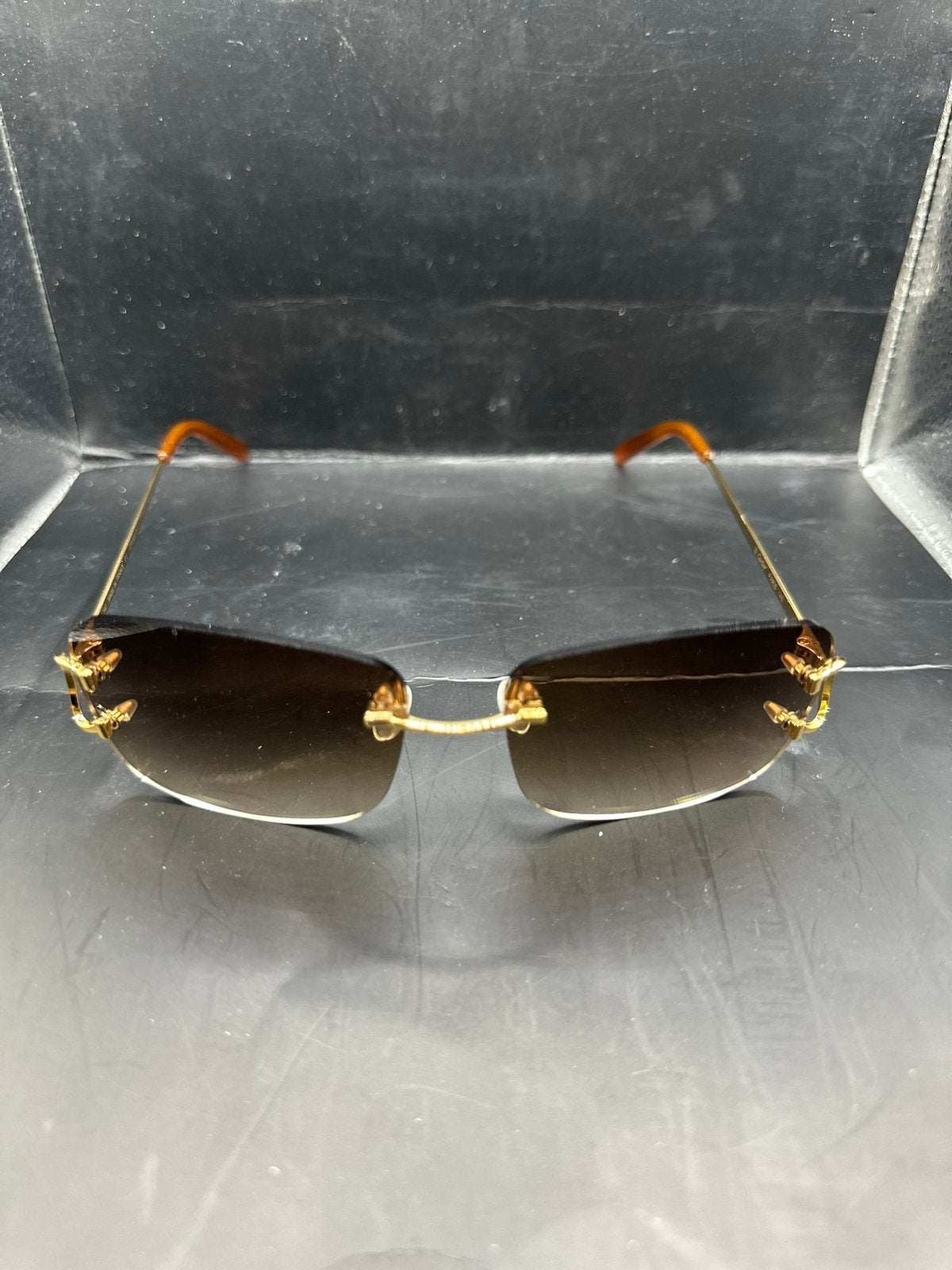 UITVERKOOP | Cartier C-Shape Zonnebril | €70, Sieraden, Tassen en Uiterlijk, Zonnebrillen en Brillen | Heren, Overige merken, Zonnebril