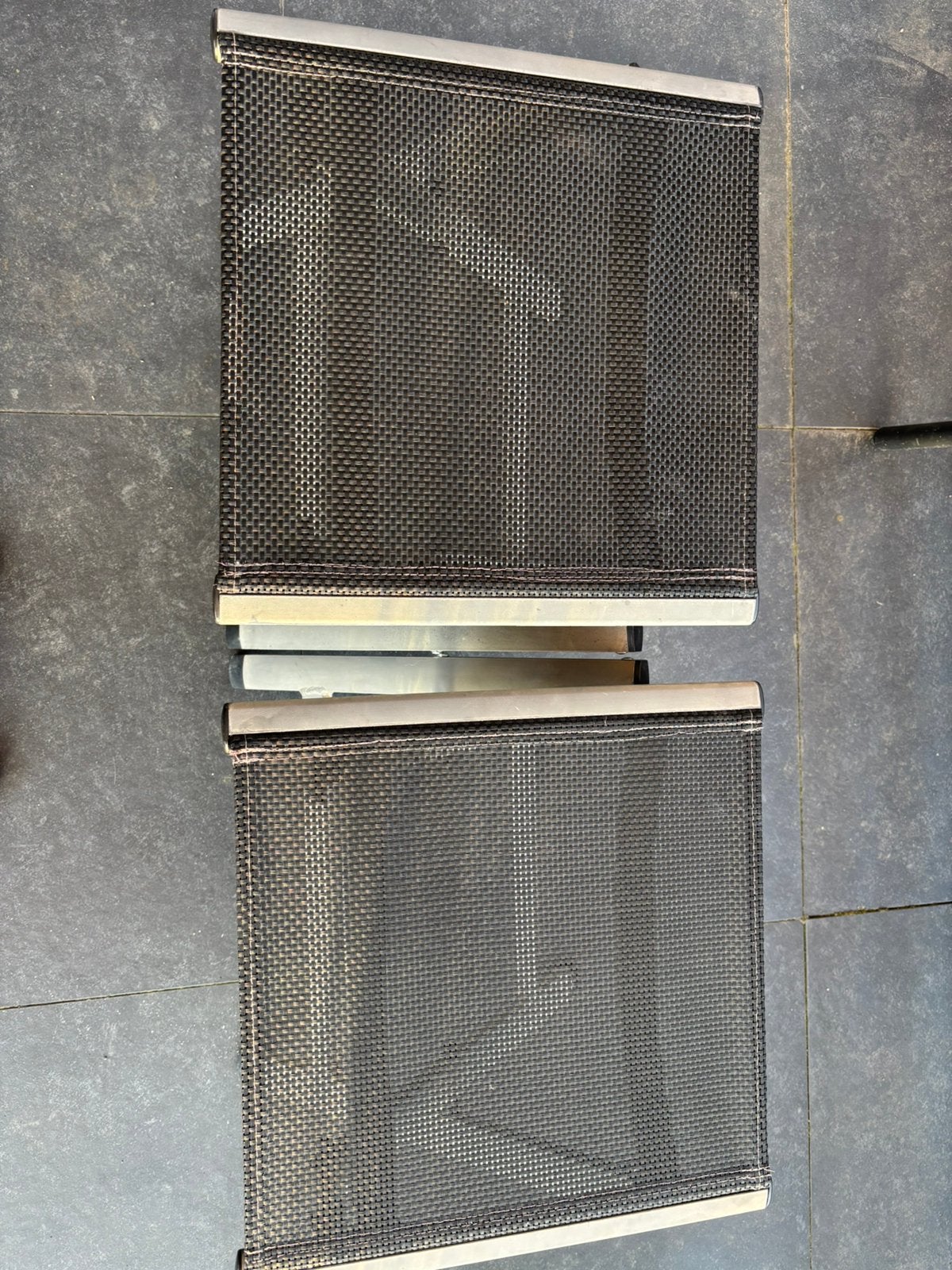 2 stevige voetenbankjes, Ophalen of Verzenden, Zo goed als nieuw, Aluminium, Inklapbaar