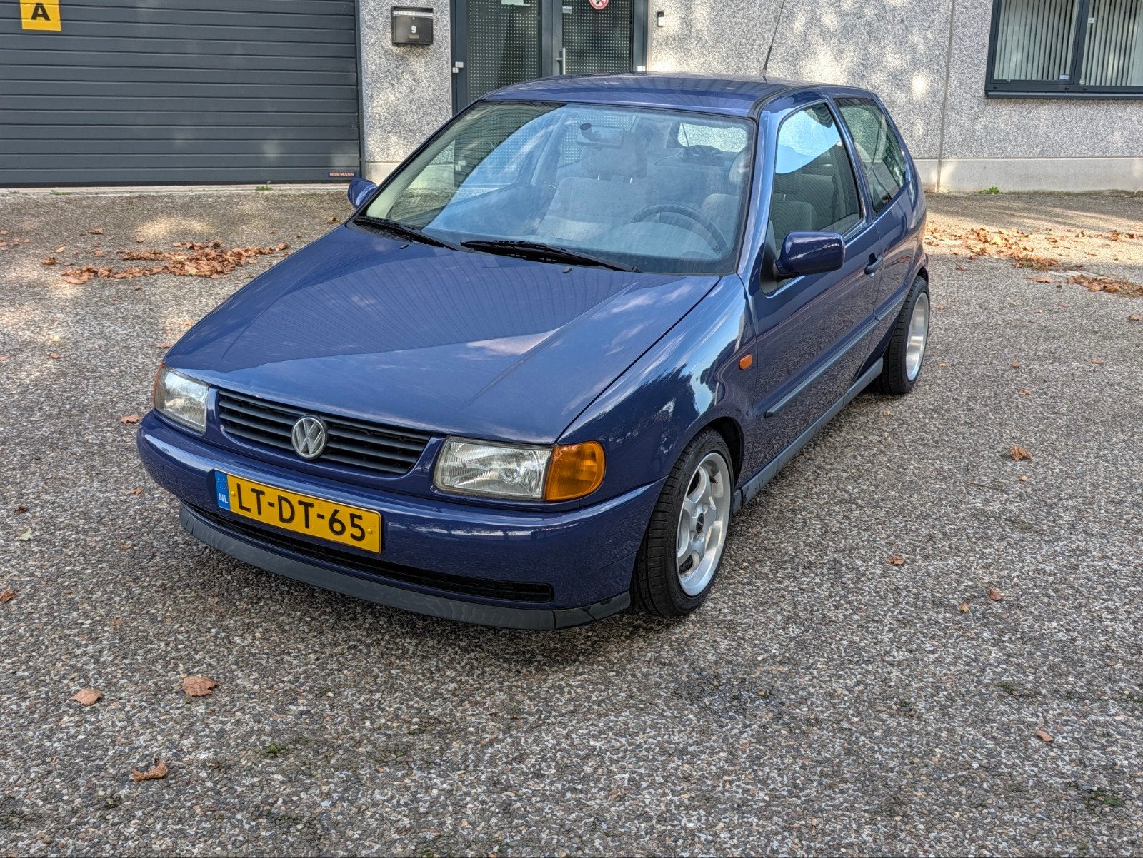 Volkswagen Polo 1.3 40KW 1995 Blauw, 54 pk, 4 cilinders, 850 kg, Blauw