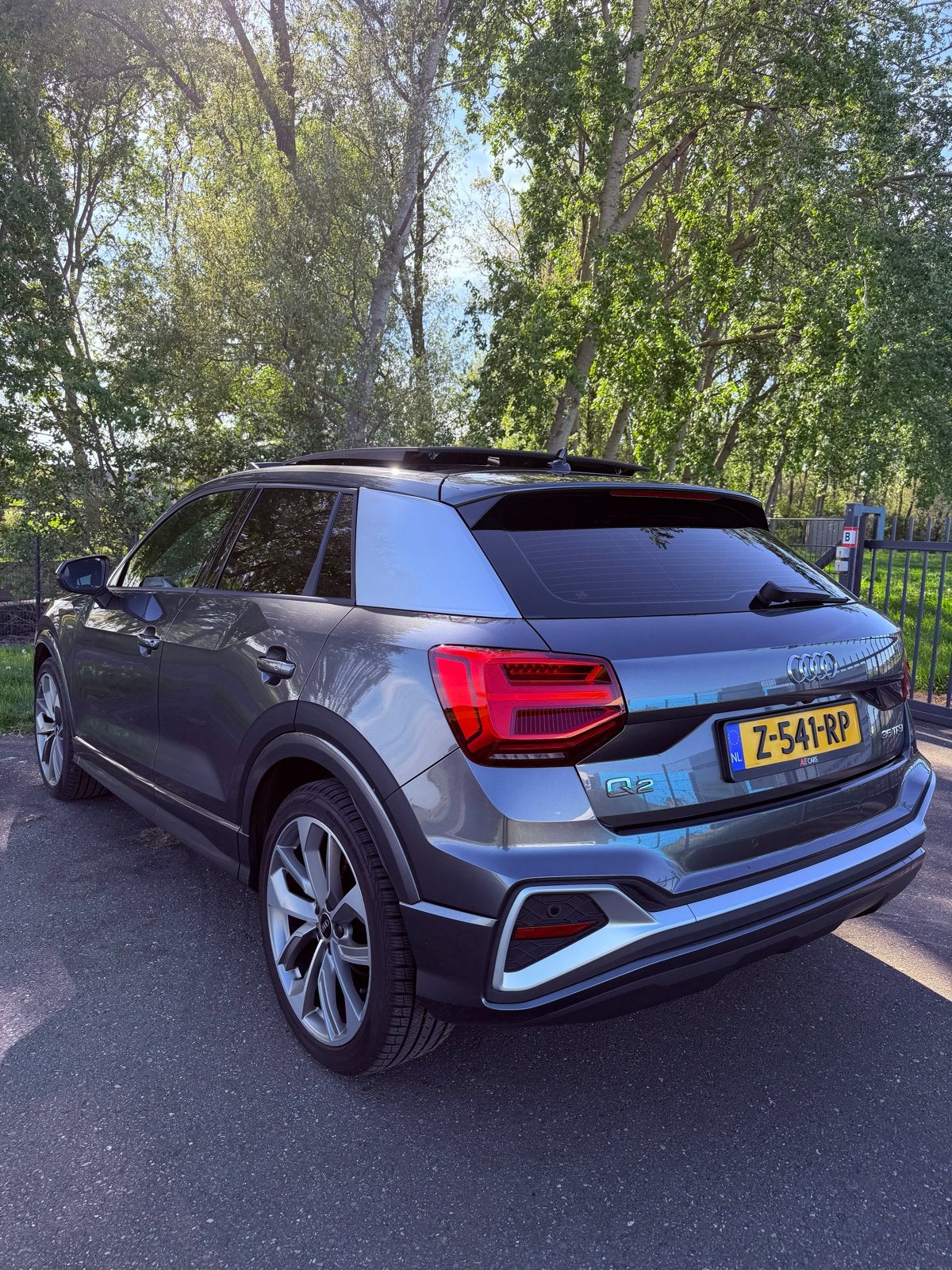 Audi Q2 S-Line Full Option! 2021 MOET WEG!PANO/APK/NW banden, Q2, 4 cilinders, 690 kg, Particulier