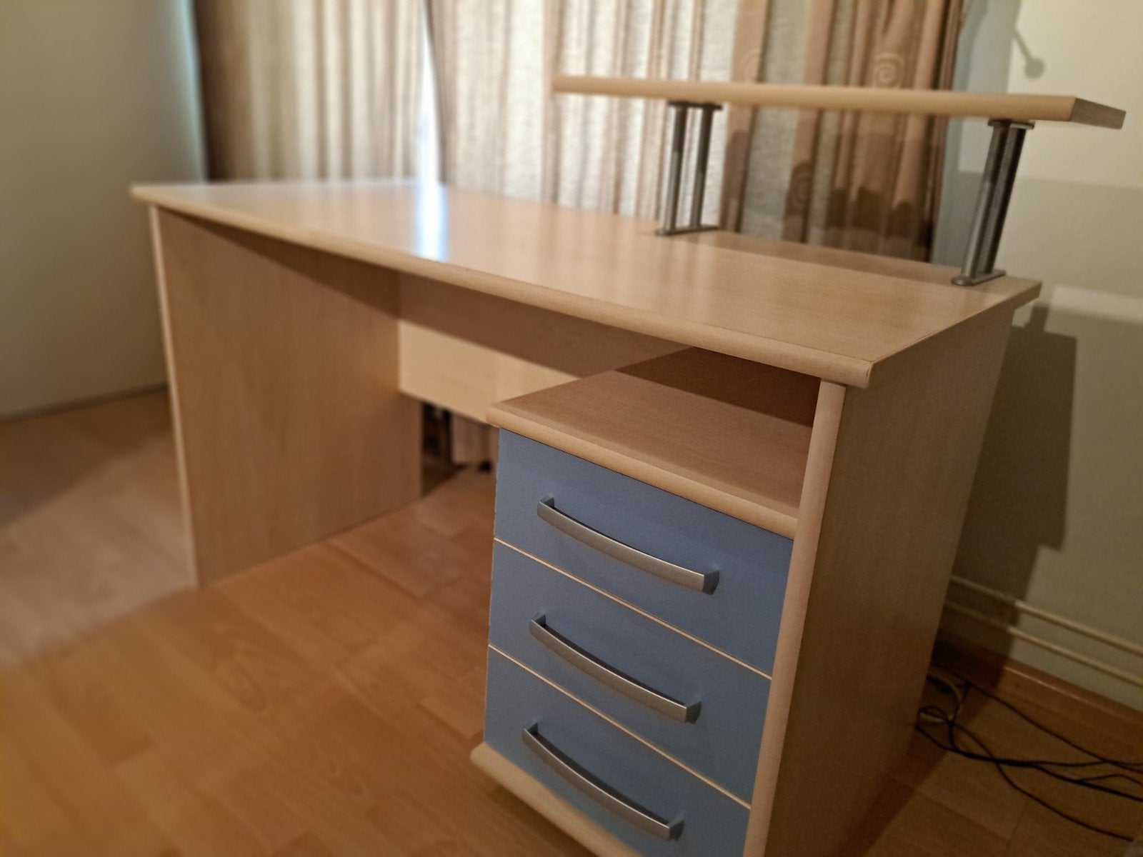 Tiener bureau, Ophalen, Gebruikt