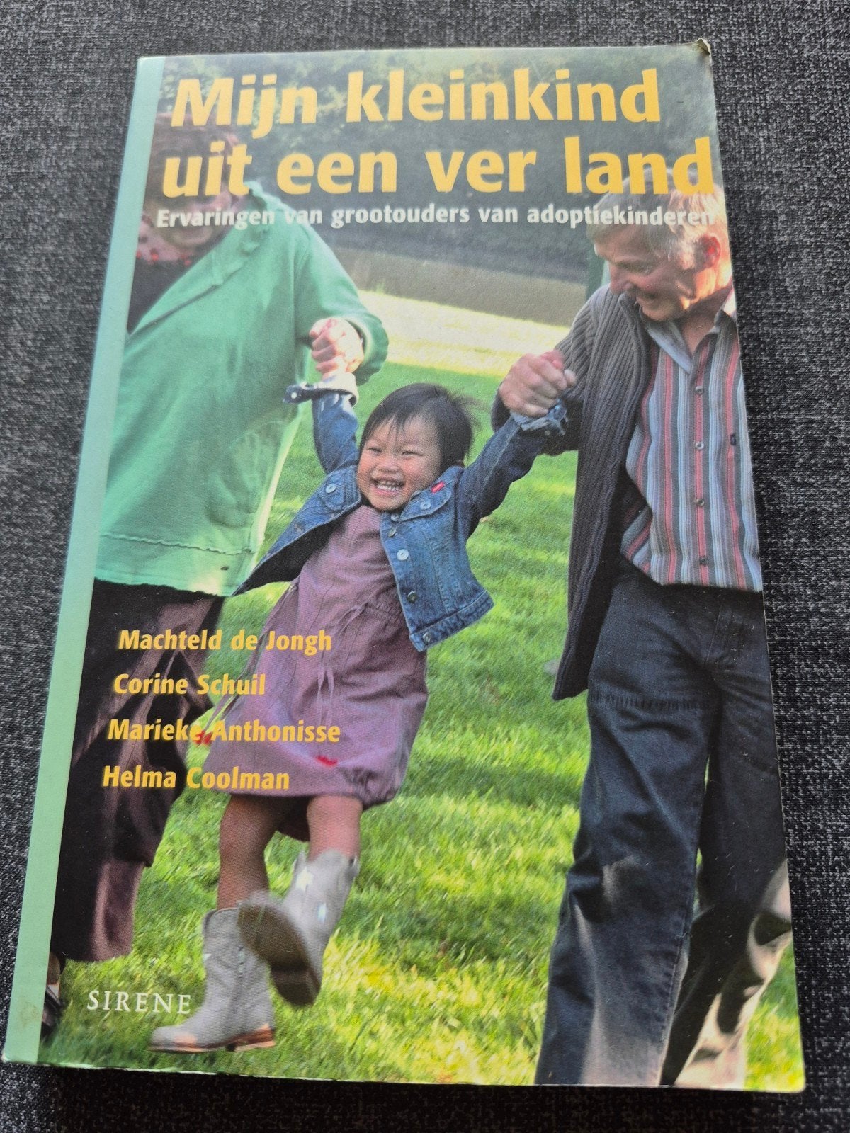 Mijn kleinkind uit een ver land - Adoptieboek, Boeken, Verzenden, Zo goed als nieuw, Corine Schuil, Marieke Anthonisse, Helma Coolman