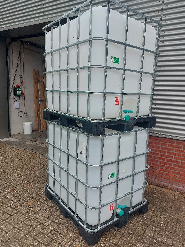 ibc,s, Ophalen, Kunststof, Met kraantje, 150 liter of meer