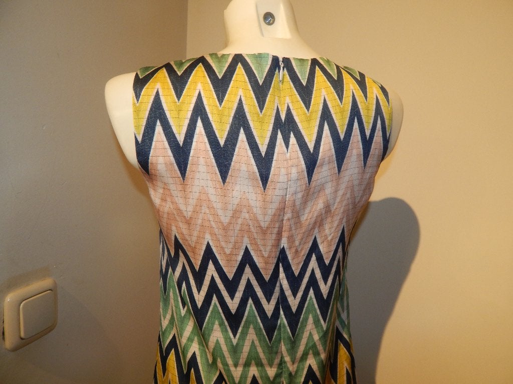 Missoni zomerse jurk aztec print mooie kleuren combinatie S, Kleding | Dames, Zo goed als nieuw, Knielengte, Missoni, Maat 36 (S)