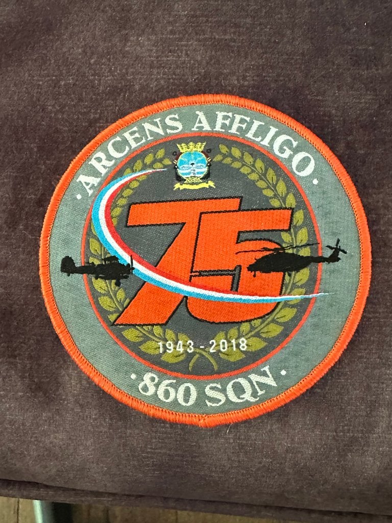 860 Sqn 75 years patch, Ophalen of Verzenden, Gebruikt, Patch, Badge of Embleem