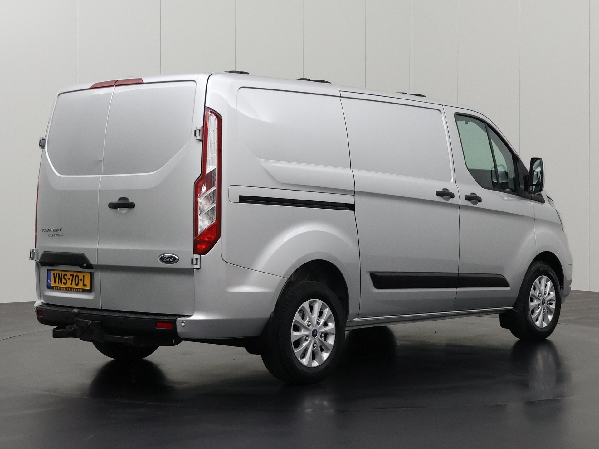 Ford Transit Custom 2.0TDCI 130PK Automaat Limited | Trekhaa, Dealer onderhouden, Euro 6, 4 cilinders, LED verlichting