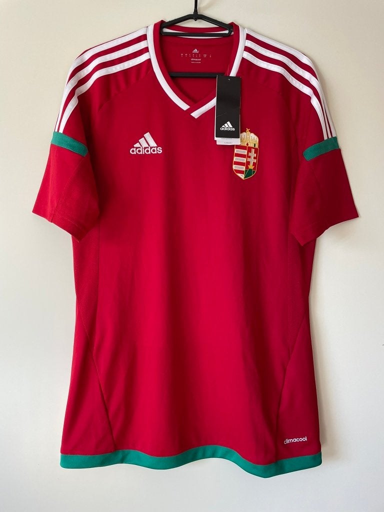 Hongarije Adidas Voetbalshirt Rood Maat S Nieuw, Nieuw, Ophalen of Verzenden, Adidas, Voetbal