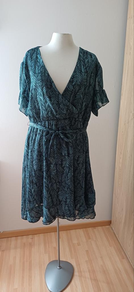 Zwarte jurk, petrol motief, korte mouw, maat xxl (42/44), Kleding | Dames, Ophalen of Verzenden, Zo goed als nieuw, Maat 42/44 (L)
