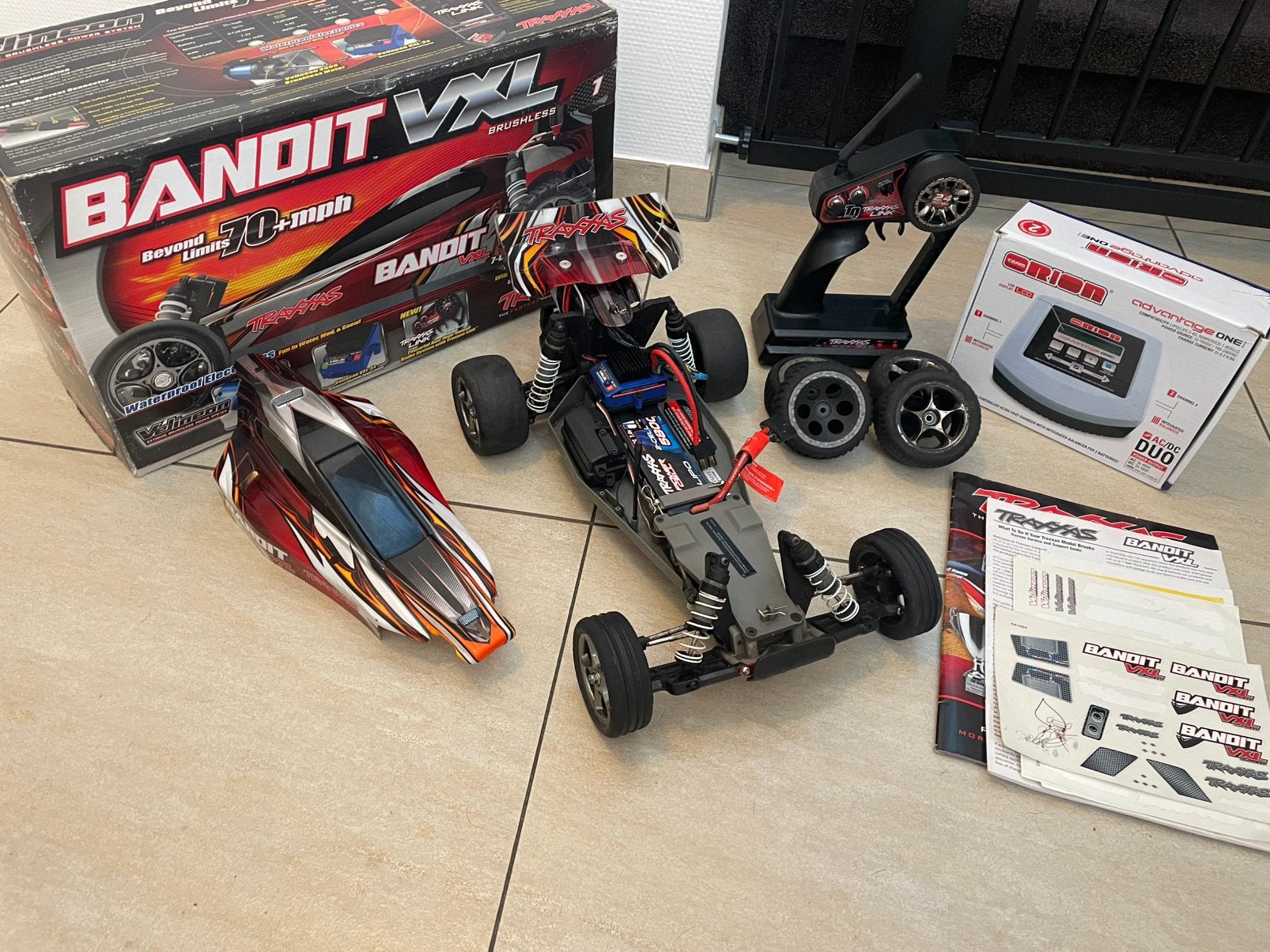 Traxxas bandit velineon vxl 3s 1/10 Nieuwstaat, Auto offroad, Zo goed als nieuw, Schaal 1:10, RTR (Ready to Run)