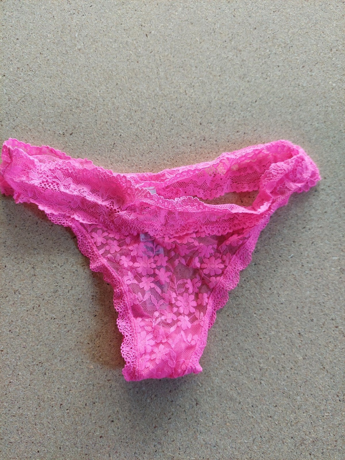 Roze, Ophalen, Roze, Body of Korset