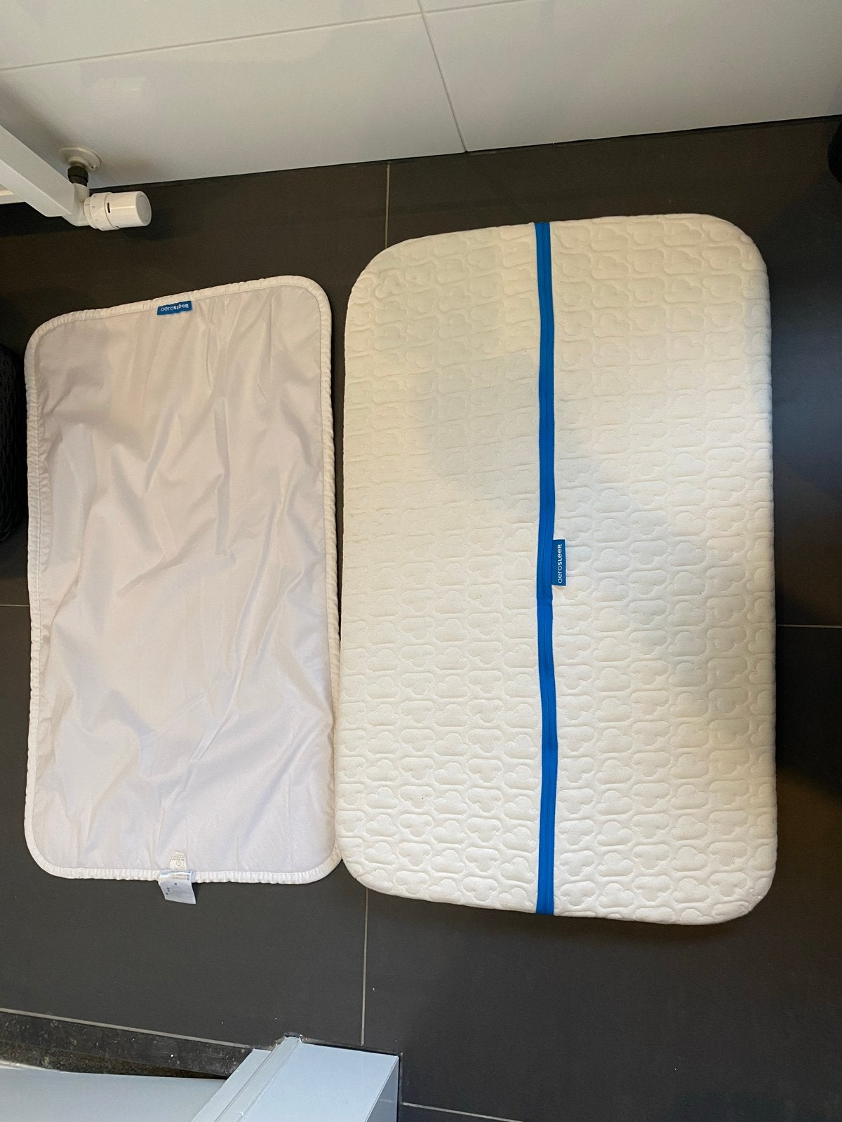 Aerosleep matras en topper co sleeper, Overige merken, Aankleedkussen, Ophalen of Verzenden, Zo goed als nieuw