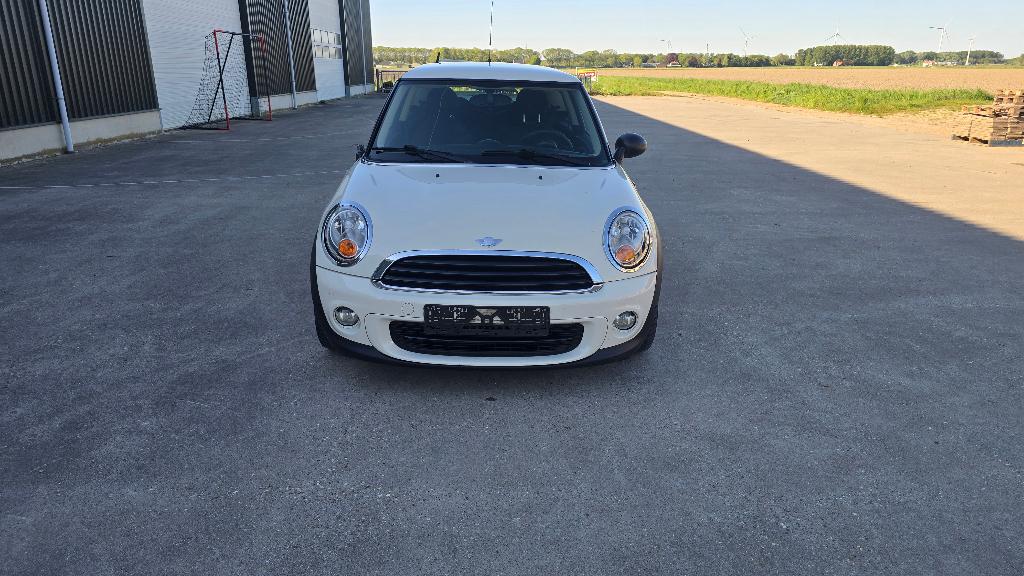 MINI COOPER ONE 2011 1.6 BENZINE SCHAADE AUTO, Auto's, Voorwielaandrijving, Stof, Zwart, 4 cilinders