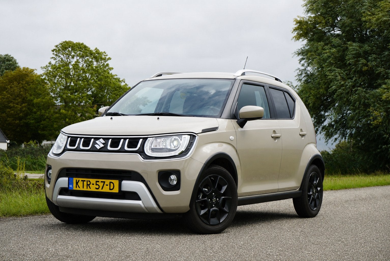 Suzuki Ignis 1.2 Smart Hybrid Select Automaat, 83 pk, Stof, 4 cilinders, Bruin