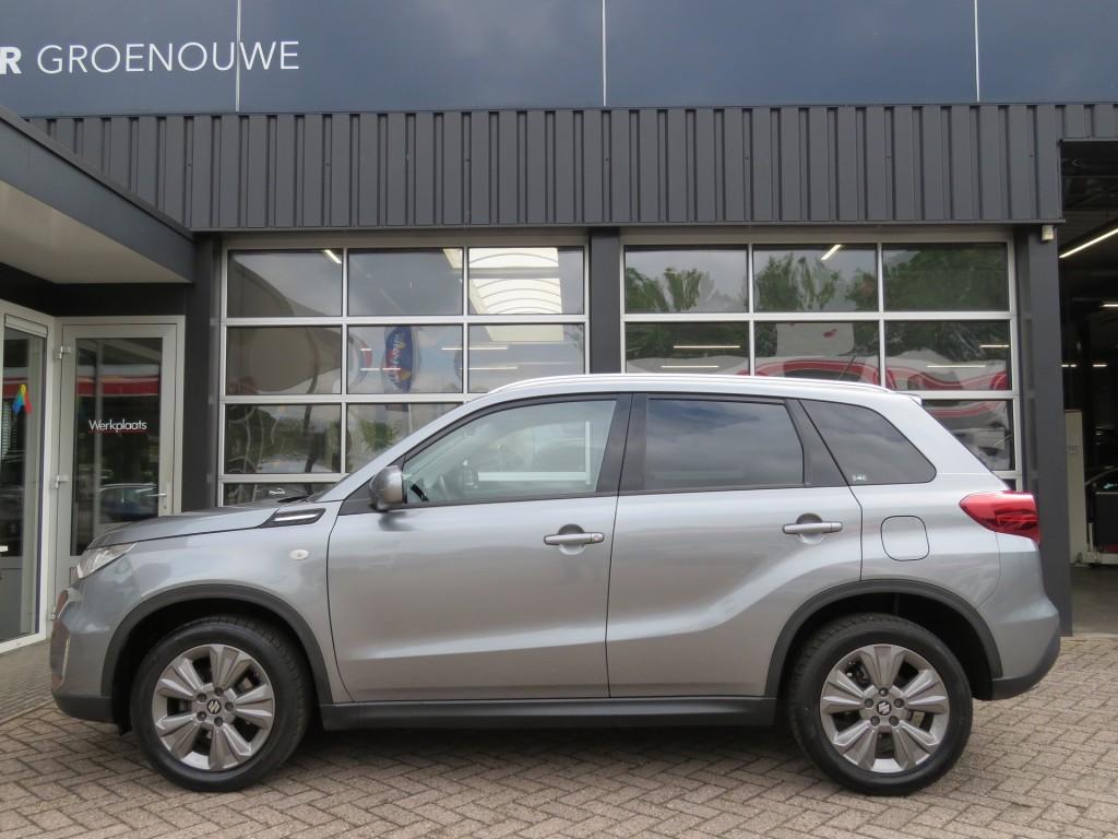 Suzuki VITARA 1.0 Boosterjet SELECT / Camera / Trekhaak / Na, Auto's, Gebruikt, Euro 6, Met garantie (alle), 400 kg