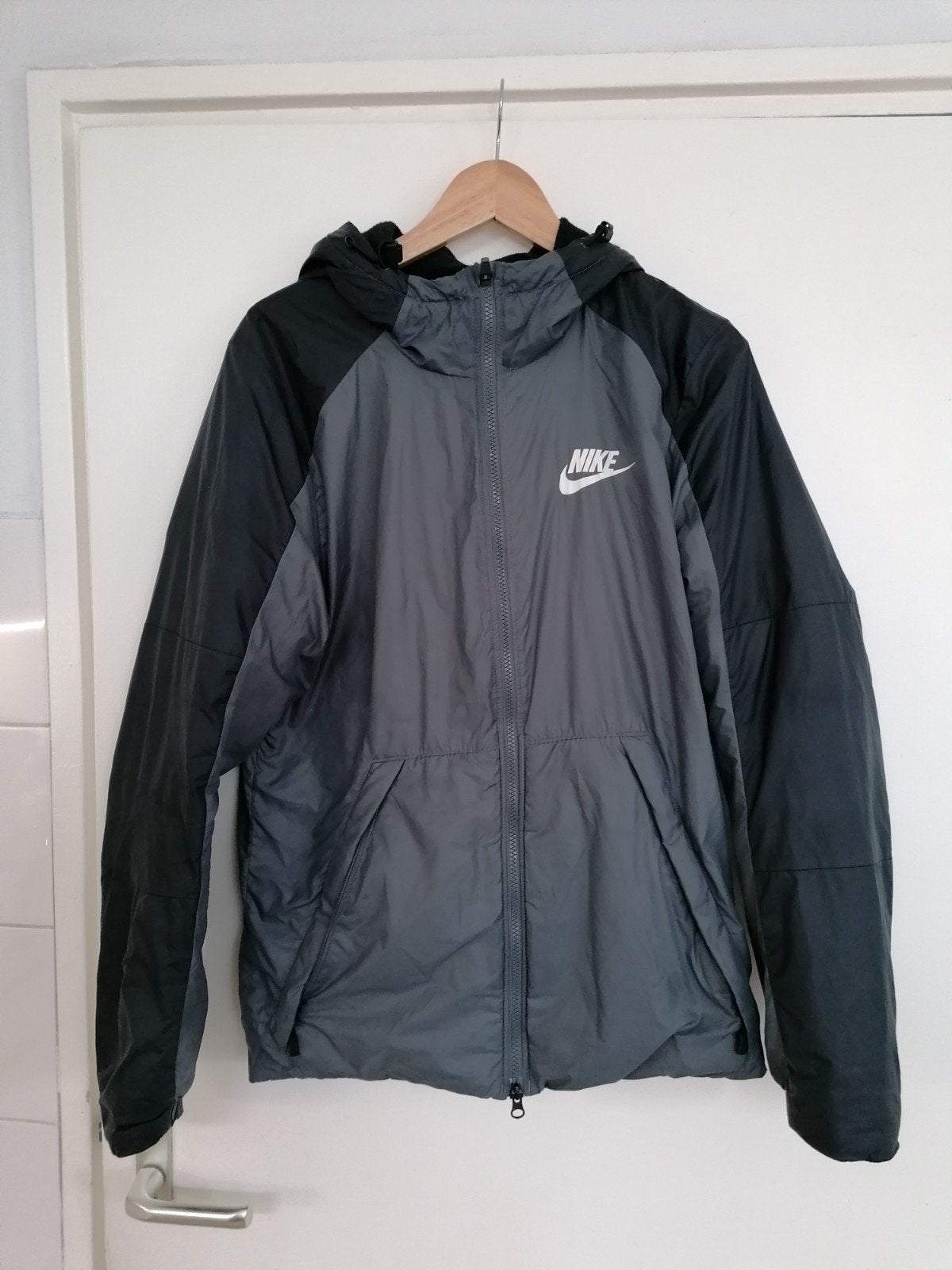 Nike tussenjas maat S, Nike, Ophalen of Verzenden, Zo goed als nieuw, Grijs