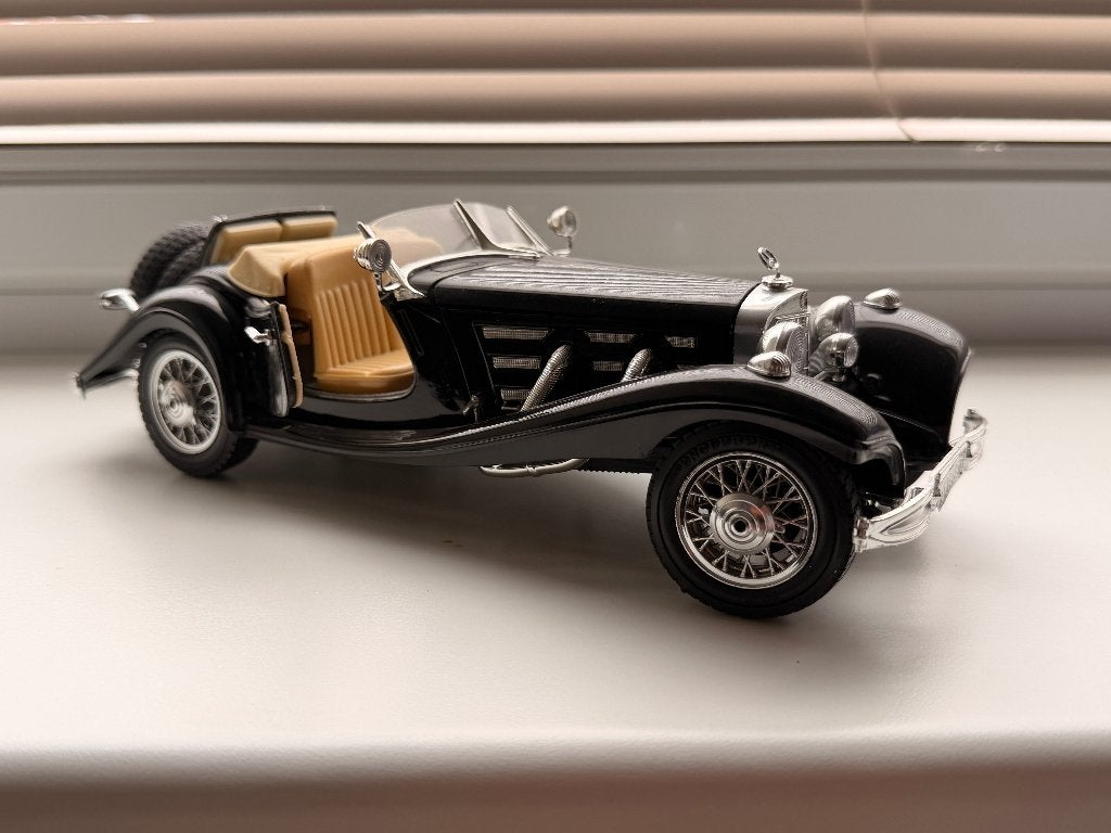 Bburago Mercedes Benz 500 K Roadster Zwart 1936 schaal 01:18, Ophalen, Zo goed als nieuw, Auto, Bburago